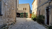 Baux_1_24_10-136