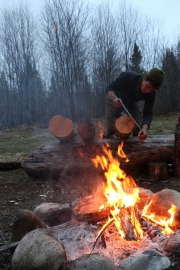 Abri à bois, préparation des piliers